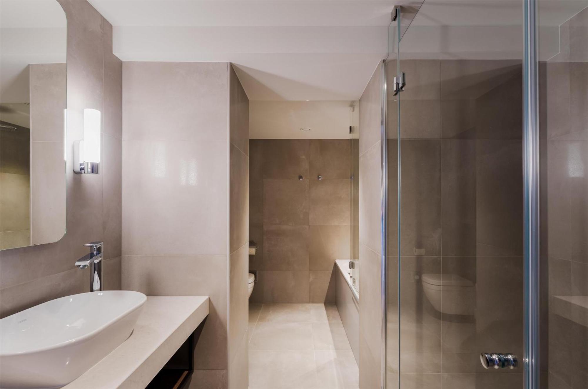 Suite with Spa Access