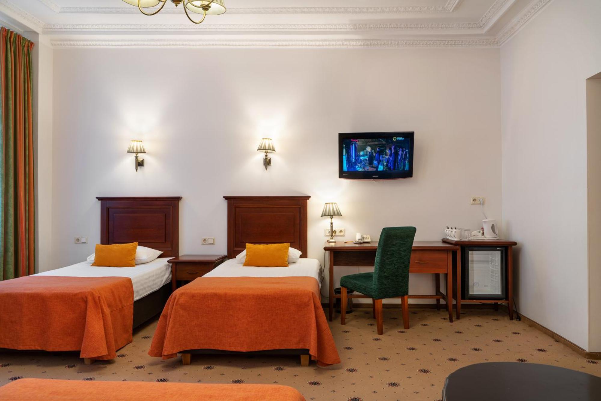 Standard Quadruple Room (4 adults),1756396227:JPEG