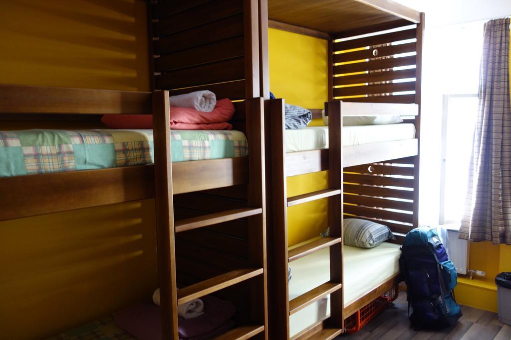 Bed 4-Bed Mixed Dormitory Room