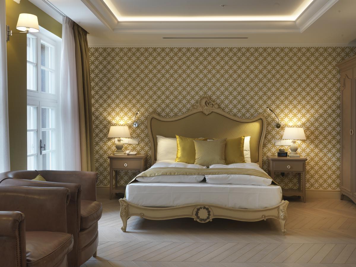 Suite with City View