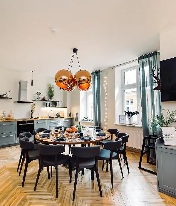 Elvis Apartment/11 Beds/6 Bedrooms/Riga Old Town-1