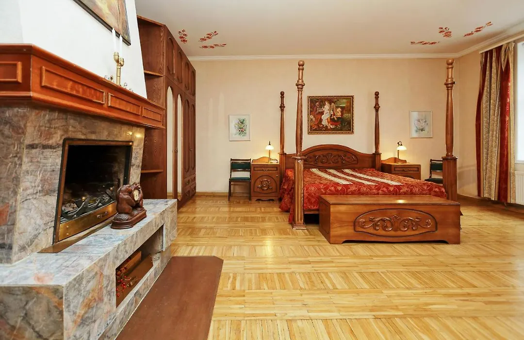 Sunny Grand Apartment By Old Town-1