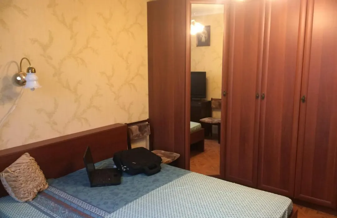 Nice And Cosy Two Bedrooms Parking Balcony Apartment-1