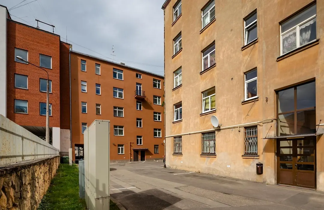 Riga Embassy Center Apartment With Parking-1