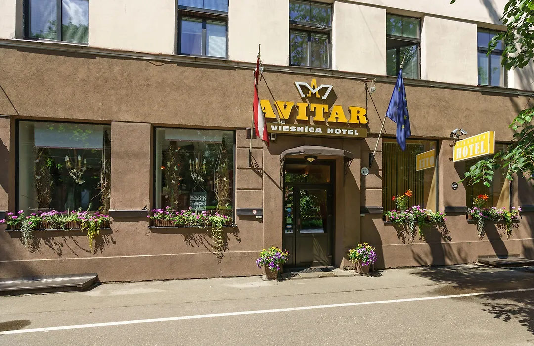 Avitar-1
