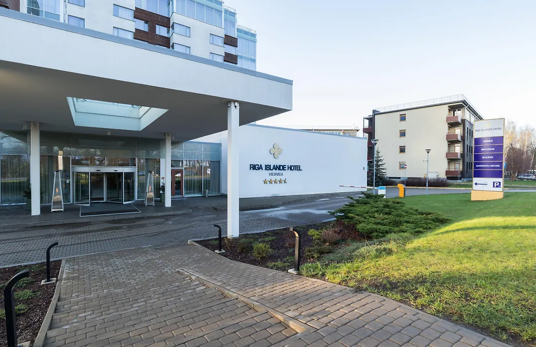 Riga Islande Hotel With Free Parking-1