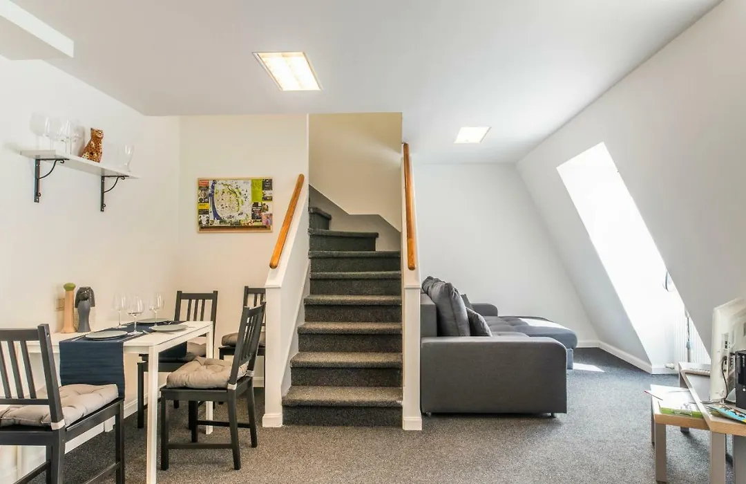 Powder Tower Apartment In Old Town-1