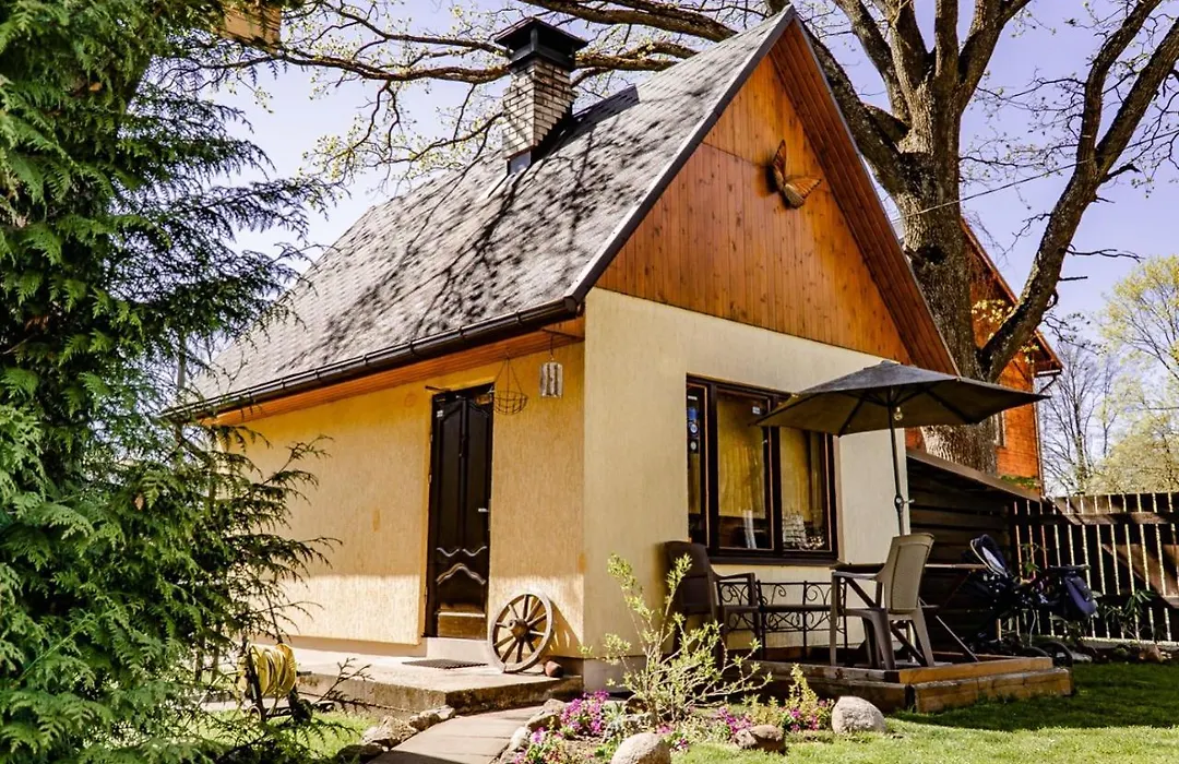 Guest House Sampetera Maja-1