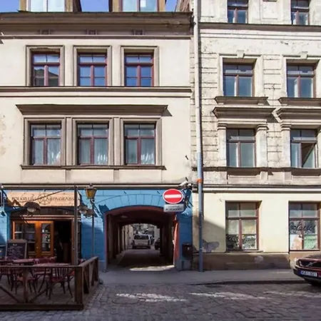 Modern & Spacious 80M2 Apartment In Riga Old Town-3