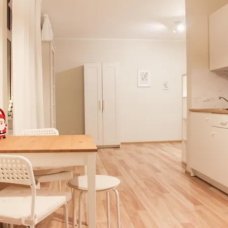 Bright Spacious Apartment In Riga With Free Parking-2