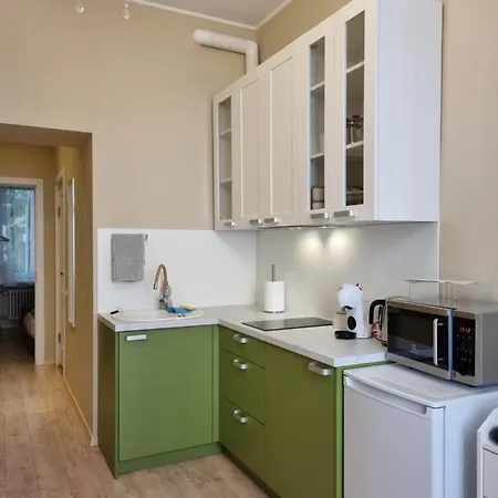 Cosy One Seperate Bedroom Apartment In City Center, Perfect For Family Trip.-2