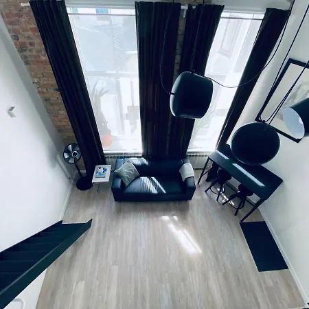B&W Apartment-3