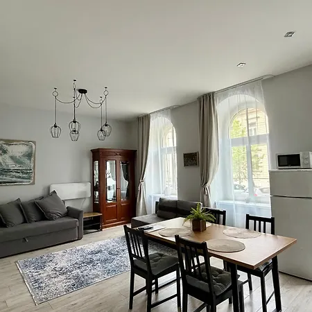 Apartments in Art Nouveau District-2