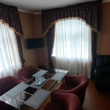Villand Hotel With Free Private Parking And Self Check In-3