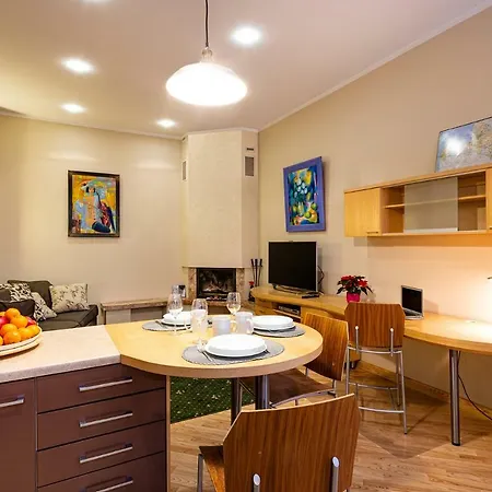 Kalnina Quiet Apartment In City Center-2
