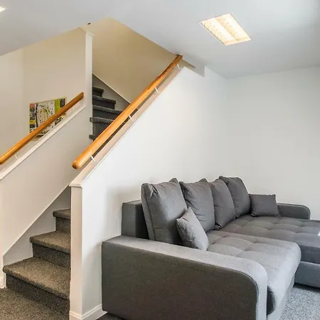 Powder Tower Apartment In Old Town-2