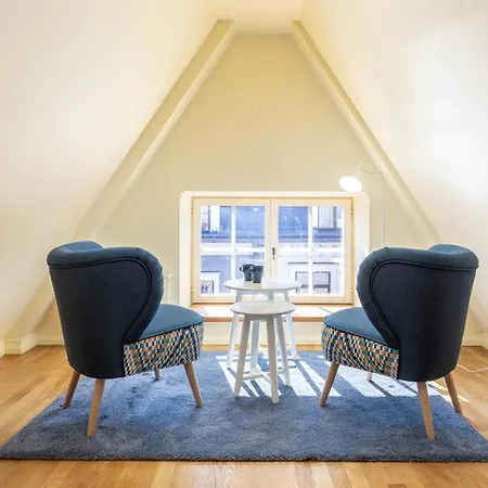 3 Storey Apartment W/Terrace-3