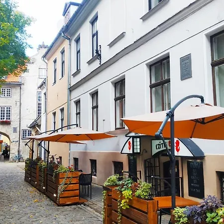 Old Town Charm-3