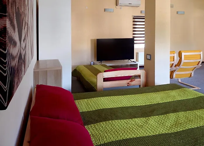Boutique Riga City Center Quiet Apartment With Free Private Parking